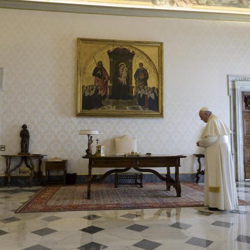 "Notre Père" universel, 25 mars 2020 © Vatican Media